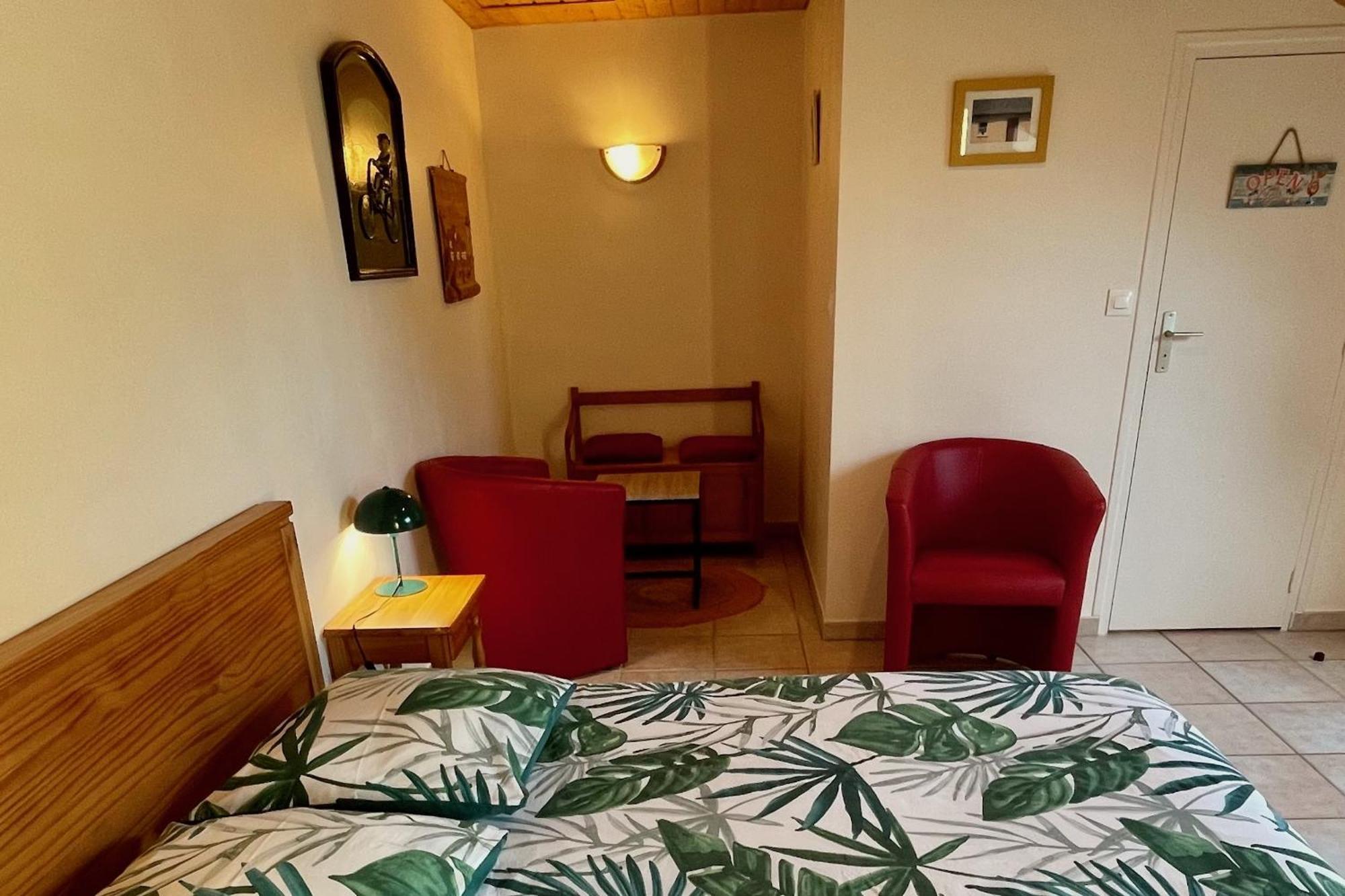 Chambres D'Hotes Les Tilleuls Poullaouen Экстерьер фото